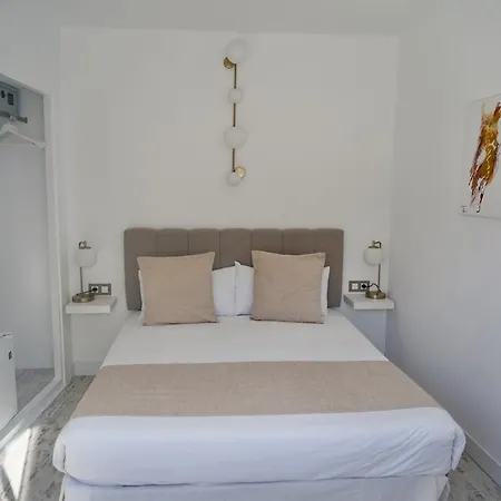 Aldara Hotel