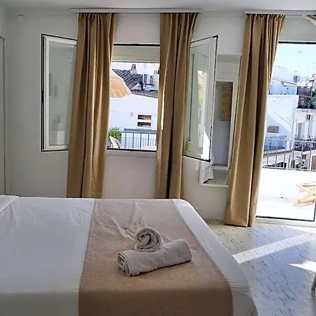 Aldara Hotel *